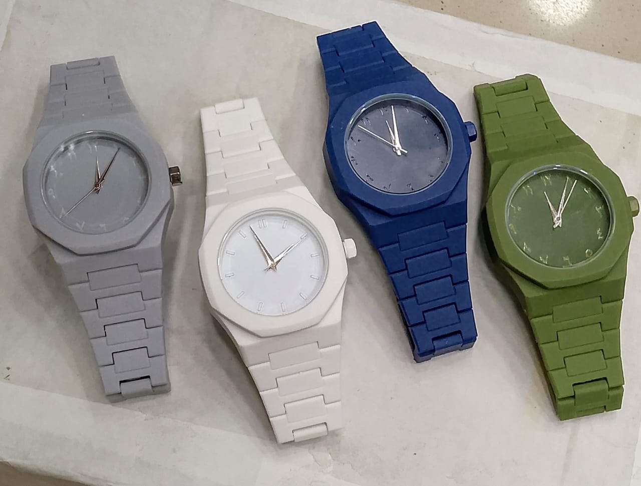 Aura Watch In Different Colors